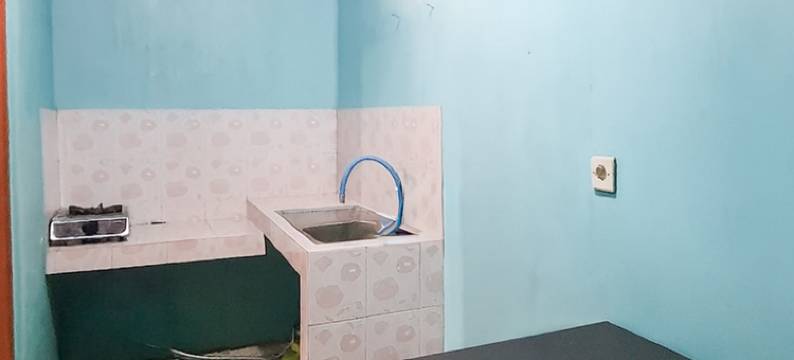 RedDoorz near Pantai Ujung Genteng 2图片