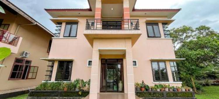 RedDoorz Casa Delray Syariah at Pantai Pelabuhan Ratu图片
