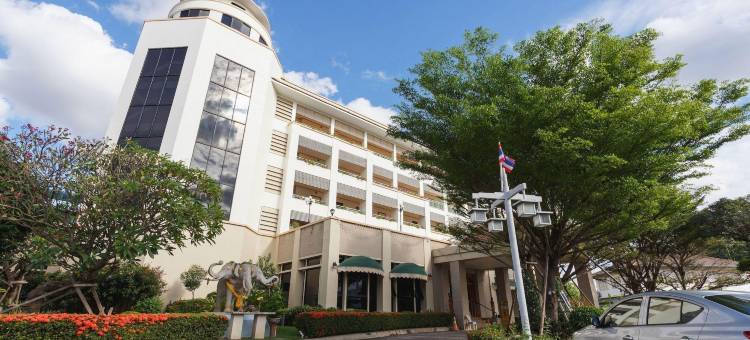 苏林宏伟酒店(Surin Majestic Hotel)图片