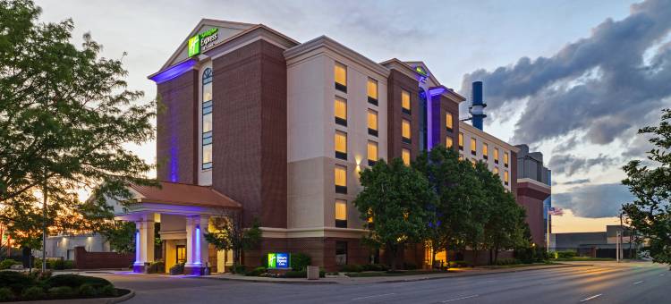 洲际智选假日套房酒店印第安纳波利斯市中心会议中心区域(Holiday Inn Express & Suites INDIANAPOLIS DTN-CONV CTR AREA by IHG)图片