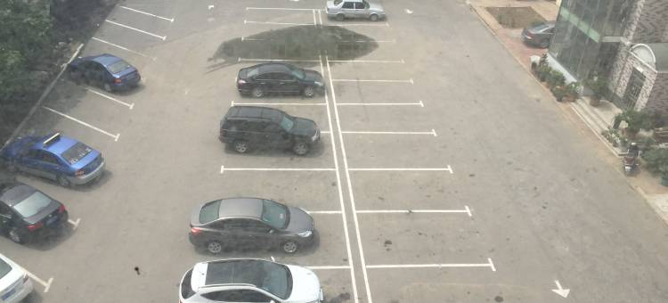 隆鑫睿柏·云酒店(北票建设路店)图片