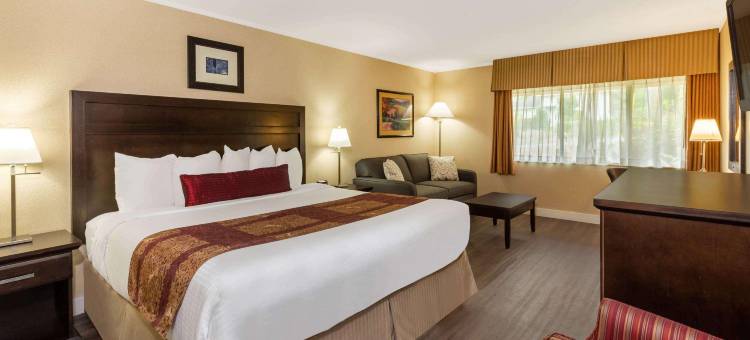 高贵林华美达酒店(Ramada by Wyndham Coquitlam)图片