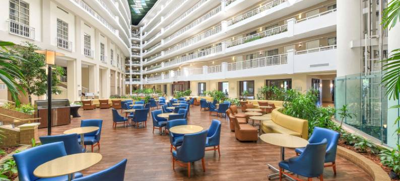 亚历山德里亚旧城希尔顿安泊酒店(Embassy Suites by Hilton Alexandria Old Town)图片