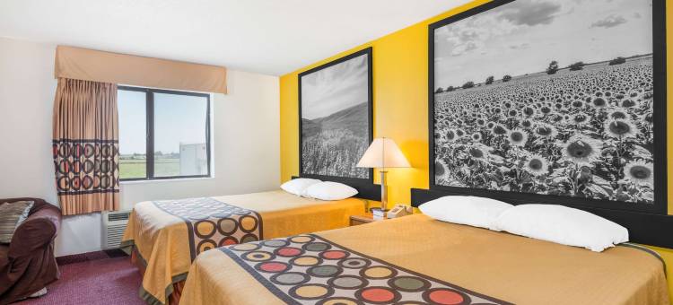 普瑞特温德姆速 8 酒店(Super 8 by Wyndham Pratt)图片