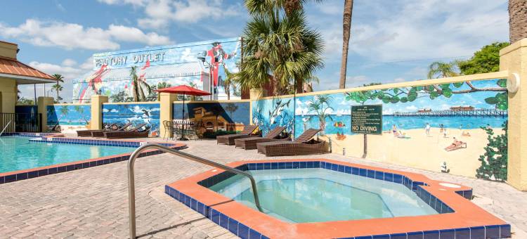 克拉丽奥酒店及套房-基西米-南布埃纳维斯塔湖(Clarion Inn & Suites Kissimmee-Lake Buena Vista South)图片