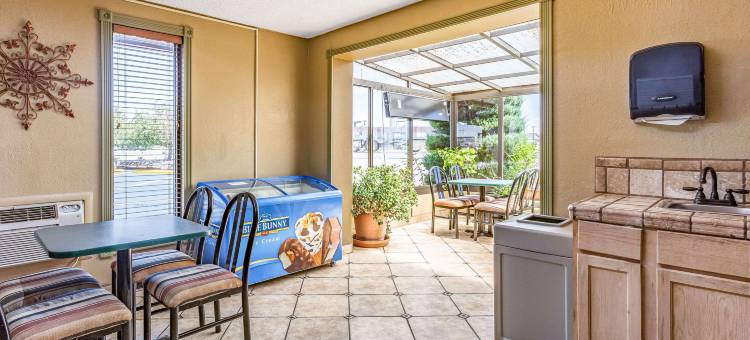 罗德威酒店(Rodeway Inn)图片