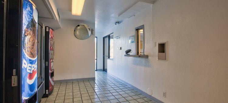 弗多斯塔大学6号汽车旅馆(Motel 6 Valdosta, GA - University)图片