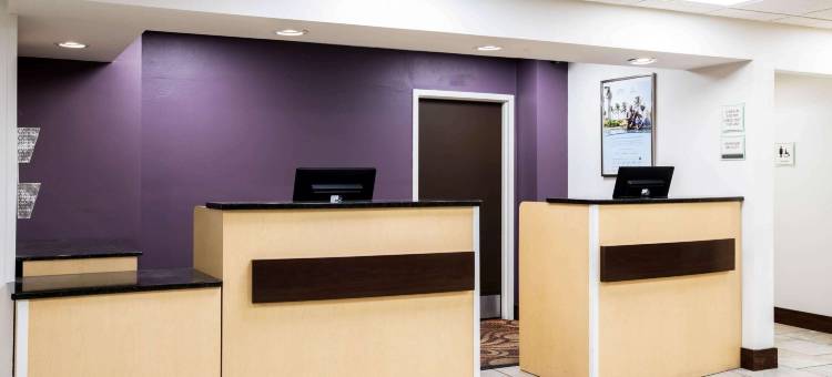 达文波特会议中心拉昆塔温德姆酒店(La Quinta Inn by Wyndham Davenport & Conference Center)图片