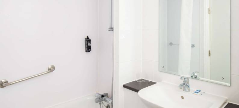 宜必思快捷斯多福特主教伦敦斯坦斯特德机场酒店(Ibis Budget Bishops Stortford London Stansted Airport)图片