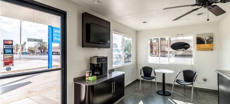 加利福尼亚布莱斯 - 南 6 号汽车旅馆(Motel 6 Blythe, CA - South)图片