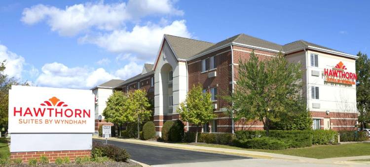 芝加哥绍姆堡美茵斯坦套房酒店(MainStay Suites Chicago Schaumburg)图片