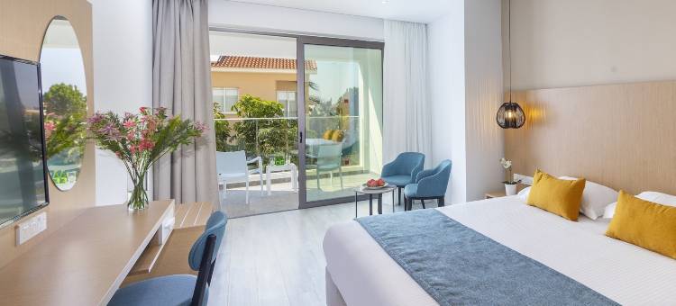 莱昂纳多水晶湾成人酒店(Leonardo Crystal Cove Hotel & Spa – Adults Only)图片