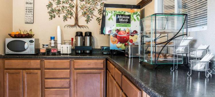 波波伊克诺旅馆(Econo Lodge)图片