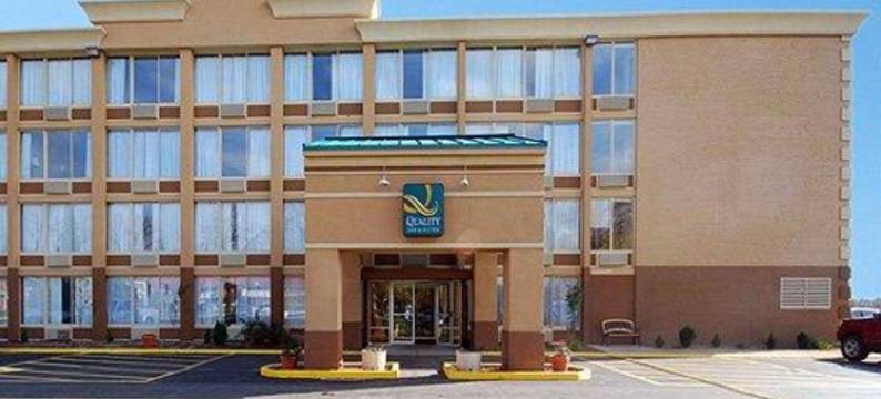 拉斐特I-65凯艺套房酒店(Quality Inn & Suites Lafayette I-65)图片