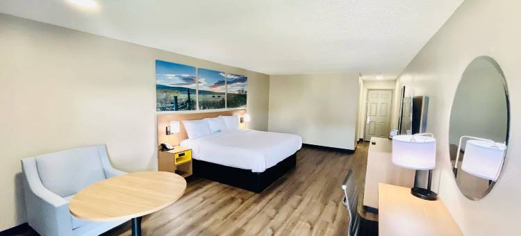 伯利森堡沃斯戴斯酒店(Days Inn by Wyndham Burleson Ft. Worth)图片