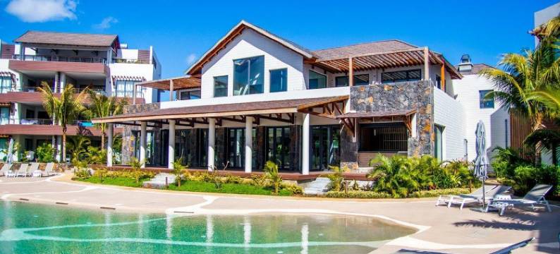 附带 LOV 的乔伊斯莱班酒店(Choisy les Bains with Lov)图片