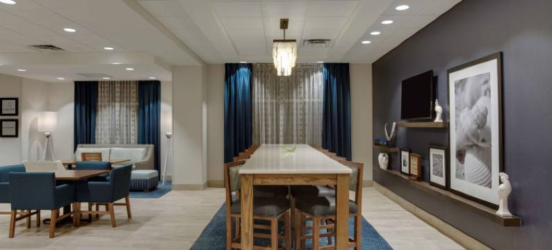 希尔顿欢朋酒店-佛罗里达州罗德岱堡波帕诺滩(Hampton Inn Ft. Lauderdale/Pompano Beach)图片