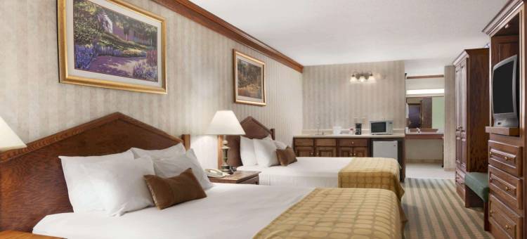 萨吉诺华美达套房酒店(Ramada by Wyndham Saginaw Hotel & Suites)图片