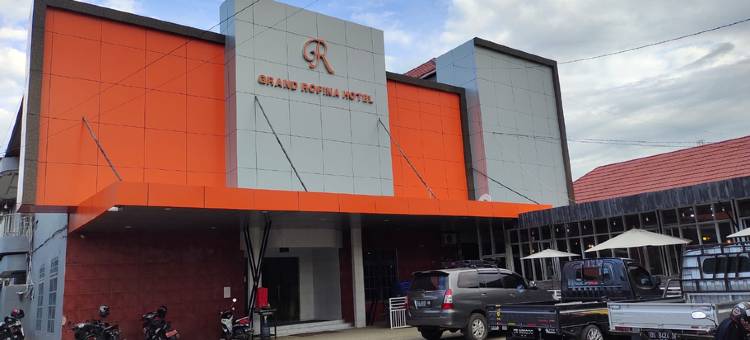 罗菲娜辛杰大酒店(Hotel Grand Rofina Sinjai)图片