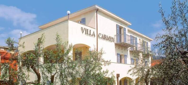 卡门住宅别墅酒店(Residence Villa Carmen Fronte Mare a 50 mt)图片