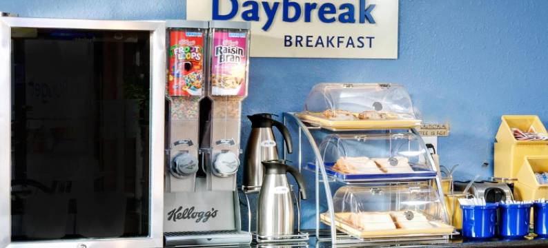 特勒尔温德姆速8酒店(Super 8 by Wyndham Terrell)图片