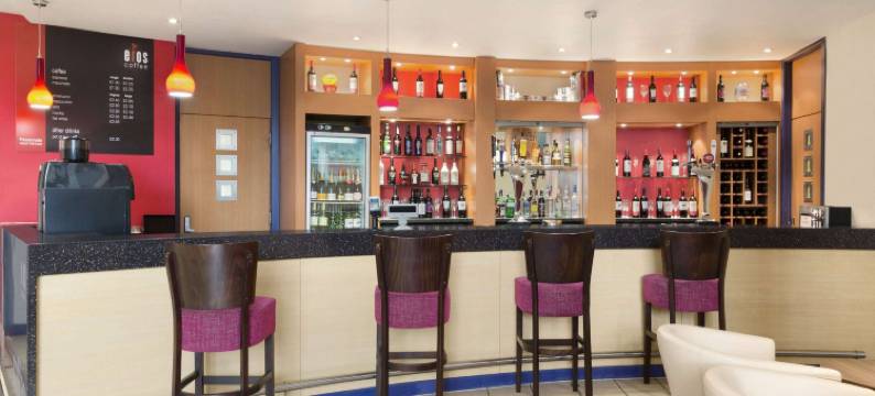 伦敦北华美达酒店(Ramada by Wyndham London North M1)图片