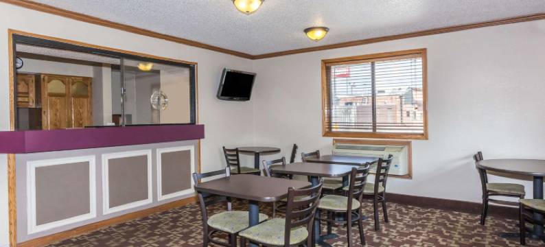 邓巴-查尔斯顿地区速8酒店(Super 8 by Wyndham Dunbar/Charleston Area)图片