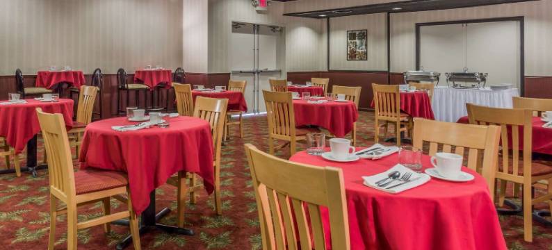 三角-提科华美达酒店(Ramada by Wyndham Triangle/Quantico)图片