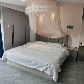 鑫意情侣主题民宿(锡林郭勒南路分店)