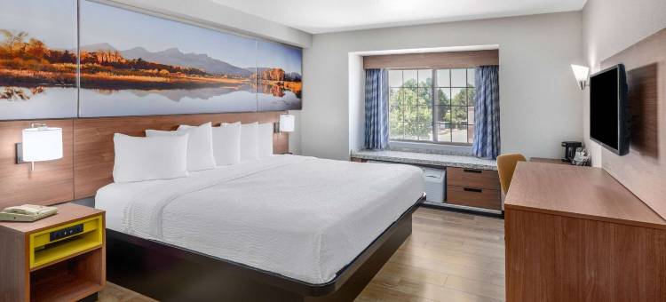 温德姆格里利戴斯酒店及套房(Days Inn and Suites by Wyndham Greeley)图片