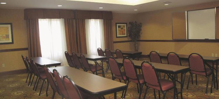 劳顿西尔堡拉昆塔温德姆套房酒店(La Quinta Inn & Suites by Wyndham Lawton / Fort Sill)图片