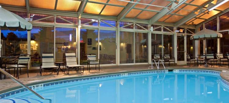 普拉茨堡拉昆塔温德姆套房酒店(La Quinta Inn & Suites by Wyndham Plattsburgh)图片