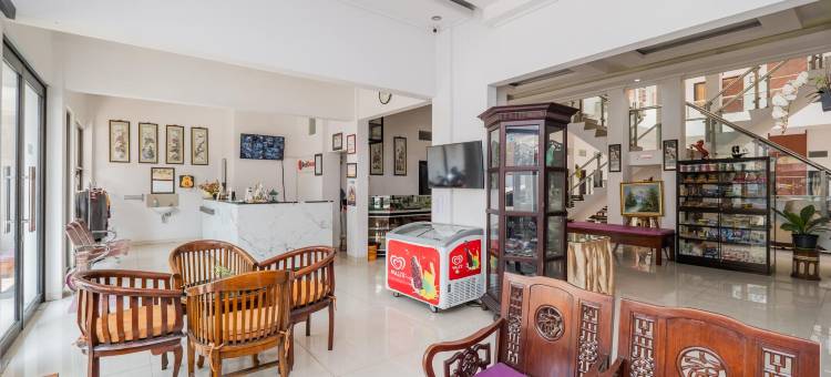 红多兹酒店-近爪哇帖木儿公园(RedDoorz Near Jawa Timur Park 3)图片