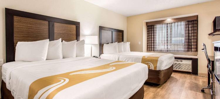 近奥特莱斯的默特尔比奇品质酒店及套房(Quality Inn & Suites Myrtle Beach Near Outlets)图片