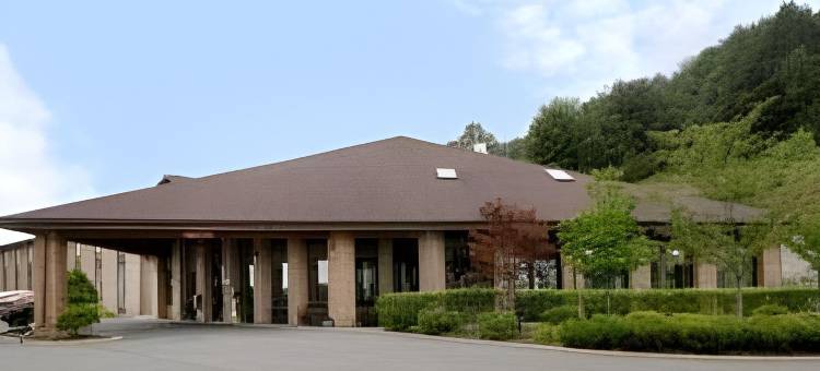 坎布里奇呗盟套房酒店(Baymont by Wyndham Cambridge)图片