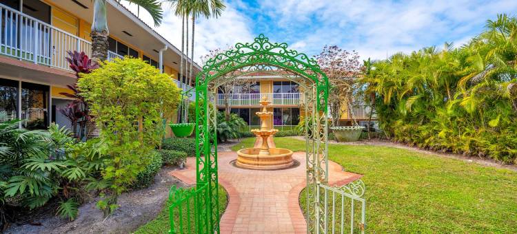 好莱坞大道凯艺套房酒店(Quality Inn & Suites Airport - Cruise Port Hollywood)图片