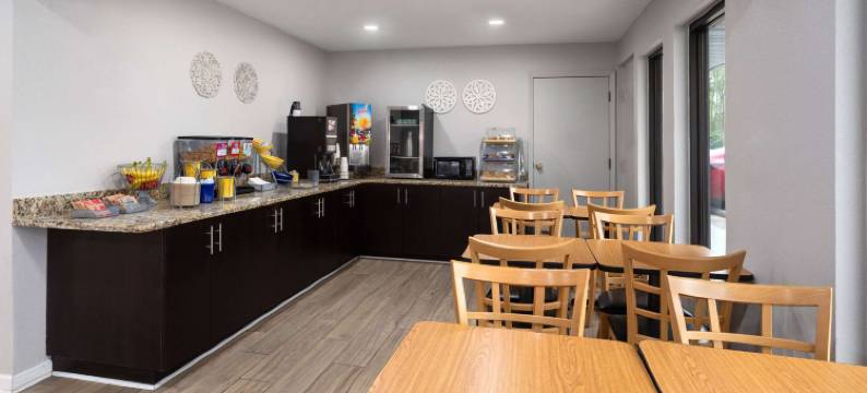 道格拉斯维尔亚特兰大费尔本路温德姆戴斯酒店(Days Inn by Wyndham Douglasville-Atlanta-Fairburn Road)图片