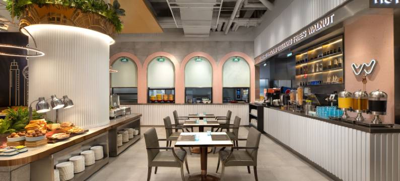 上海浦东中心万枫酒店图片