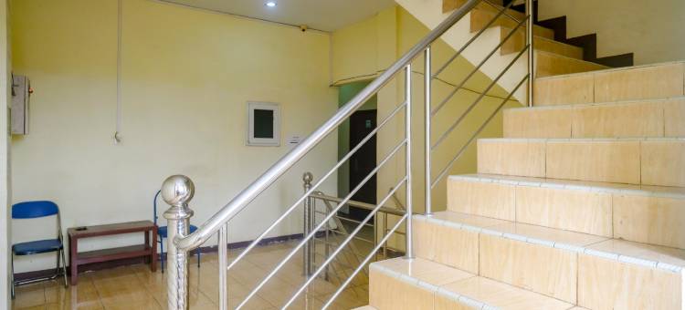 红多兹酒店@棉兰贾帕里斯路(RedDoorz at Jalan Japaris Medan)图片