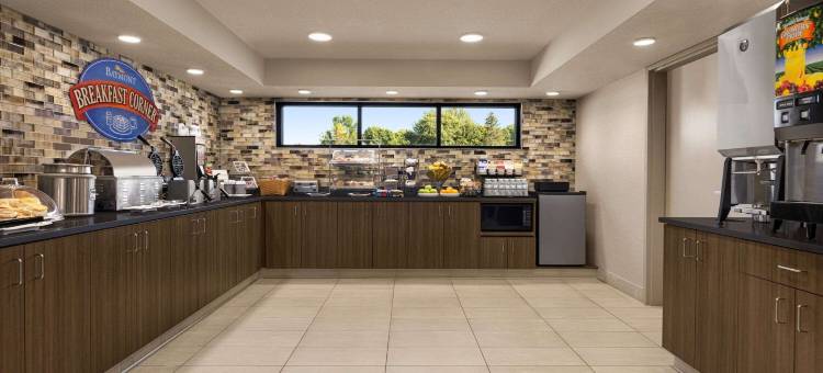 奥瓦通纳呗盟套房酒店(Baymont by Wyndham Owatonna)图片