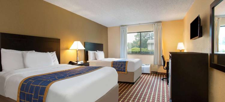 希尔斯堡戴斯酒店(Days Inn by Wyndham Hillsborough)图片