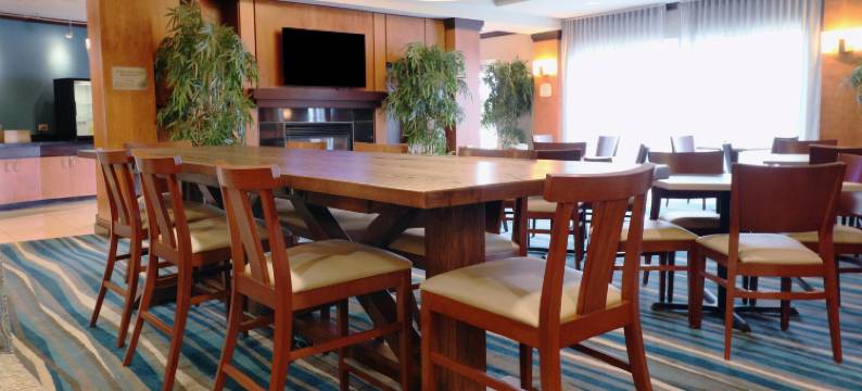 德梅因机场万枫酒店(Fairfield Inn & Suites des Moines Airport)图片