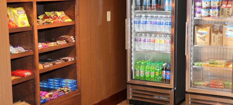 鲍灵格林万枫酒店及套房(Fairfield Inn & Suites Bowling Green)图片