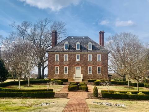 One of Williamsburg's Most Popular Resorts. 4Bdr. Pools, Tennis, Activities