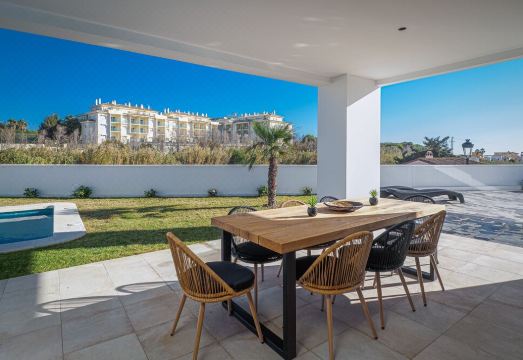 Modern villa near the seaHotel Overview