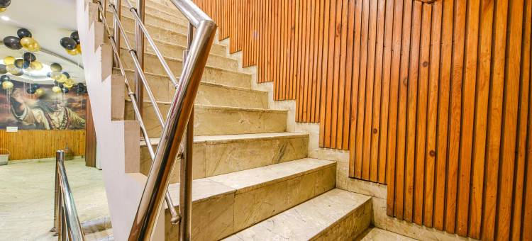 Fabhotel 施里赛 Dx(Via Shri Sai DX - Nr Adarsh Nagar Metro)图片