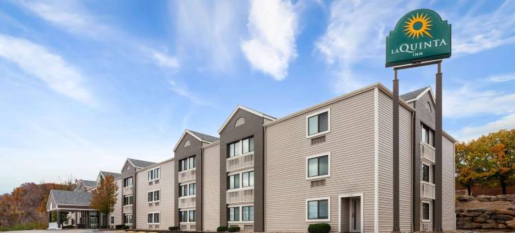 克利夫兰独立城拉昆塔温德姆酒店(La Quinta Inn by Wyndham Cleveland Independence)图片