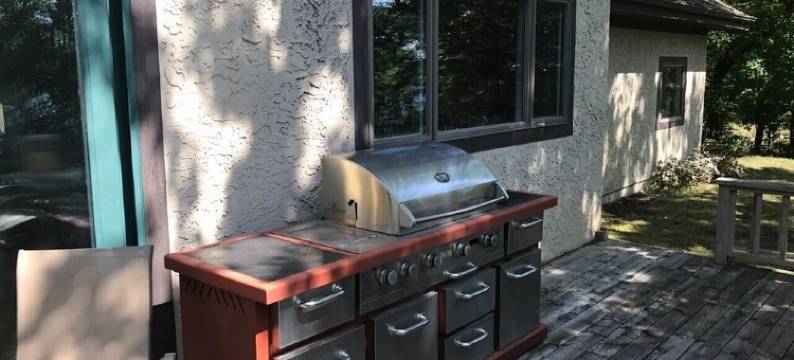 Silent Lake - Peaceful Fall Tree Color Destination Luxury Vacations Autumn 2026图片