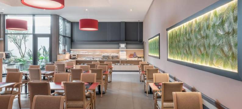 中央桑诺泰俱乐部酒店(Petit Palace Trencadis)图片