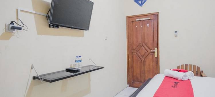 红多兹伊斯兰酒店-近优素福毛拉纳体育场(RedDoorz Syariah Near Stadion Maulana Yusuf)图片